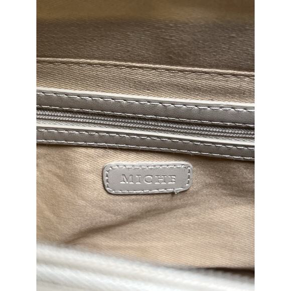 Miche Classic Hayley Purse Insert With 4 Interchangeable Magnetic Covers - Picture 6 of 16